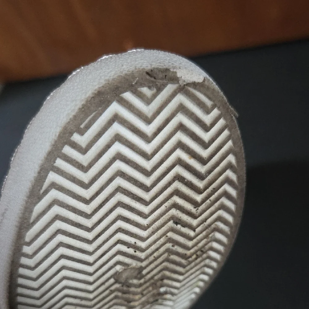 Vintage Havana Women's White and Brown Star Sneakers - Picture 8 of 10